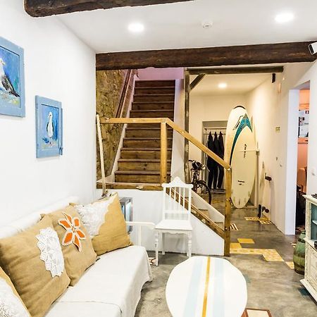 The Surf Embassy Hostel Peniche Extérieur photo