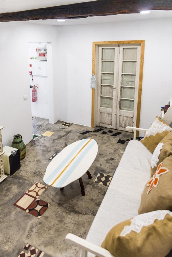 The Surf Embassy Hostel Peniche Extérieur photo